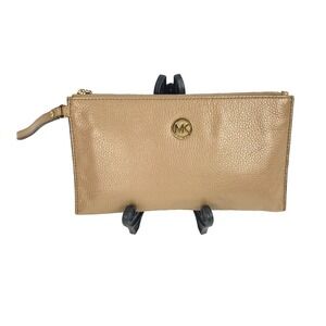 Michael Kors Clutch Travel Pouch Wristlet Pebbled Saffiano Leather Beige, Sweet!
